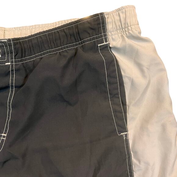Vintage Nike Men’s XXL Swim Shorts Gray White Y2K Unlined Cargo Silver Tag Baggy - Picture 1 of 8